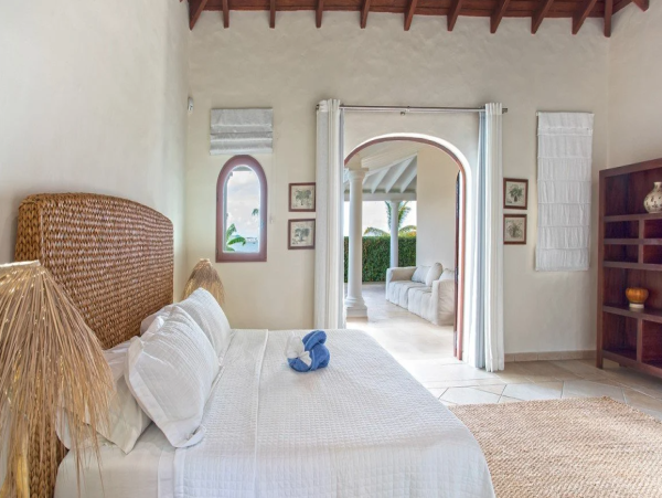 Bay Beachfront Luxury Six Bedroom Home in Saint Martin